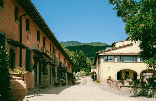 San Donato in Fronzano Apartment | Residence with swimming-pool in San Donato Fronzano, apartments with air conditioning and outdoor private area
