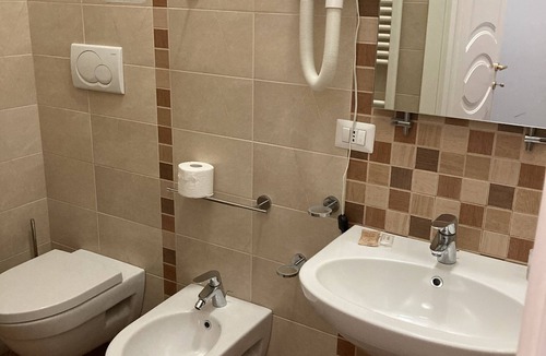 Avezzano House | Residence Le Ginestre Double Room No. 2