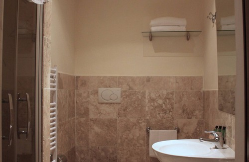 Guzman Hotel | Residenza Porta Guelfa: Your stay between wellness and relaxation.