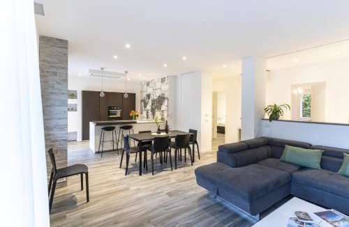 Torbole sul Garda Apartment | Residenza The Rock