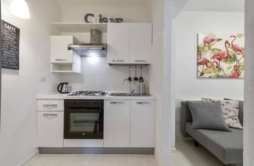 Porto Sant'Elpidio Apartment | Resilience Tropical Apartments&Room (App. Pineapple)