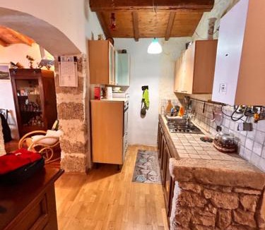 Santo Stefano di Sessanio Apartment | Rifugio di Nonno Gabriele