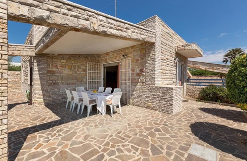 Punta Prosciutto Apartment | Riva del Conte by BarbarHouse