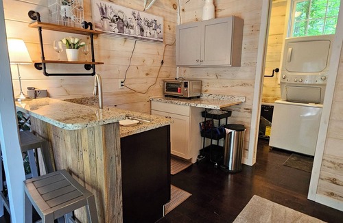 Newport House | Robins Roost Tiny Home in York SC
