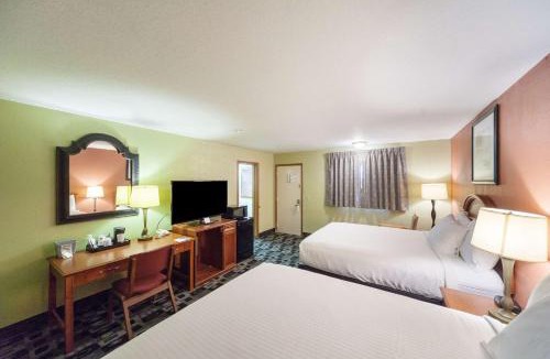 Wauseon Hotel | Rodeway Inn Wauseon