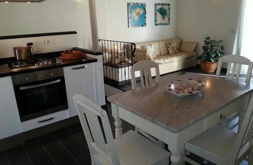 Deiva Marina Apartment | Romantic attic with terrace CITR 011012 CAV004