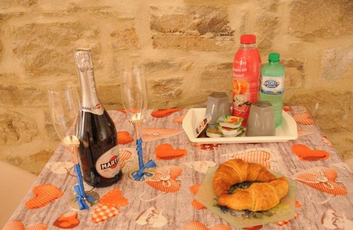 Agropoli Apartment | Romantic Room