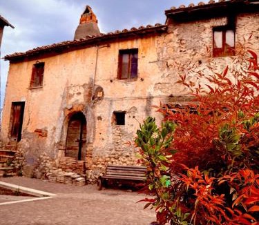 Civitella San Paolo House | Rome Castle House with Meals Wine and Spirits