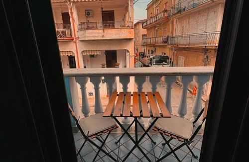 Partinico Apartment | Romys Balcony