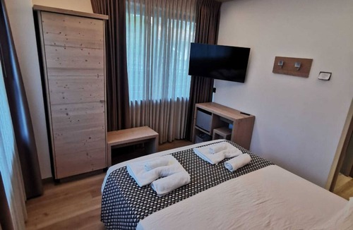 Lozzo di Cadore Bed & Breakfast | Room 'Camera 5 Suite' with Balcony and Wi-Fi