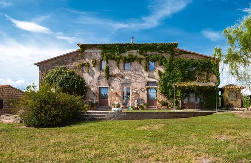 Sorano Apartment | Room 'Camera Sud' with Shared Pool, Shared Terrace and Wi-Fi