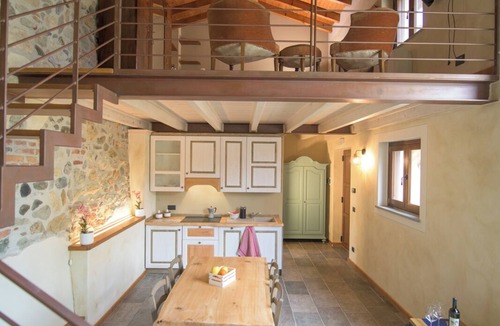 Gavi House | Room-charming Alessandria Apartment Retr