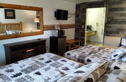 Ohiopyle Hotel | Room: Explore Ohiopyle - Trails, Rafting, Fallingwater
