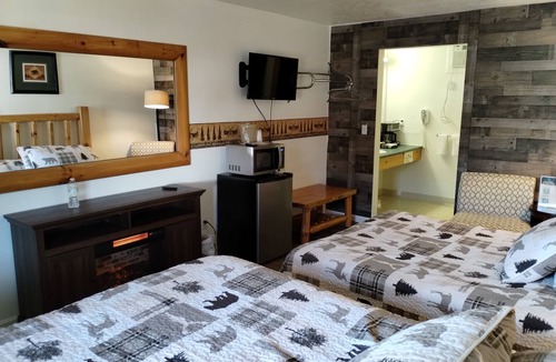 Ohiopyle Hotel | Room: Explore Ohiopyle - Trails, Rafting, Fallingwater