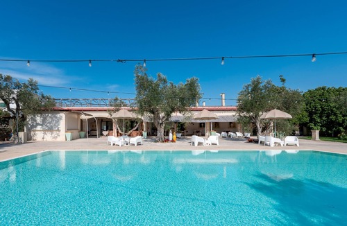 Castromediano Apartment | Room 'Masseria San Biagio Junior Suite 6' with Shared Pool, Wi-Fi and Air Conditioning
