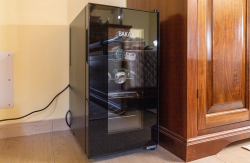 Scano di Montiferro Apartment | Room 'Urania' with Shared Terrace, Wi-Fi and Air Conditioning