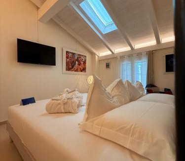 Reggio nell'Emilia House | ROOMS,REGGIO AFFITTACAMERE con Bagno Privato, TV, Clima , Wi-Fi
