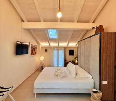Reggio nell'Emilia House | ROOMS,REGGIO AFFITTACAMERE con Bagno Privato, TV, Clima , Wi-Fi