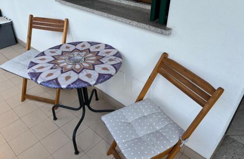 Ronchi dei Legionari Apartment | Rose e Frutta - Yellow Daisy