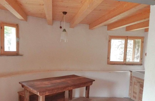 Neirone Apartment | ROUND BEECH - independent on two floors