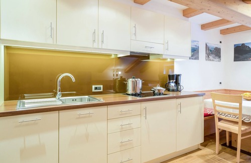 Colfosco Apartment | Rustic Apartment near Ski Areas with Wi-Fi, Garden and Terrace