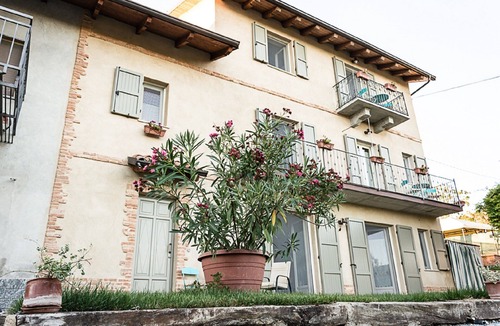 Camerano House | Rustic cottage with jacuzzi and swimming pool, in the green Monferrato of Asti