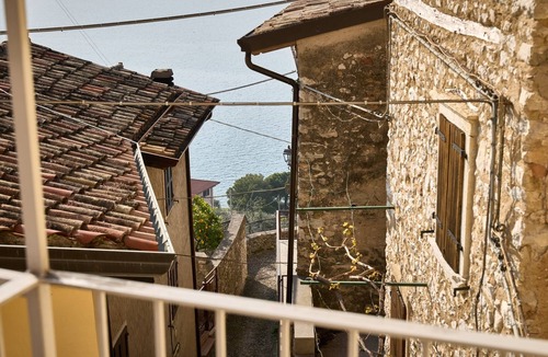 Porto Apartment | Rustic Family-Friendly House