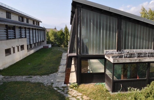 Sauze d'Oulx House | Rustic in the Chapelle complex