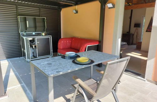 Casalzuigno Cottage | Rustico Boltini, Lago Maggiore NEW stylishly furnished quiet at the edge of the forest