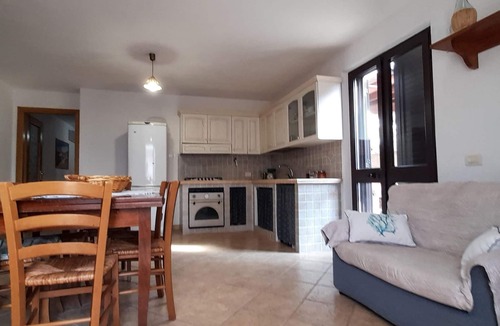 Torre del Pozzo Apartment | S'Archittu al Rosmarino: 3 rooms 2 bathrooms for 6