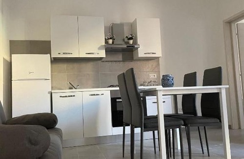 Uta Apartment | S'olivariu House