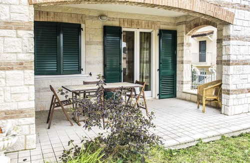 Sirolo Apartment | S287 - Sirolo, villa with garden near the centre