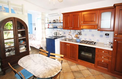 Latina Lido House | San Felice Circeo: detached 2 - super comfortable just 100 meters from the sea