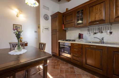Siena Apartment | Sant'Eugenia apartment with parking