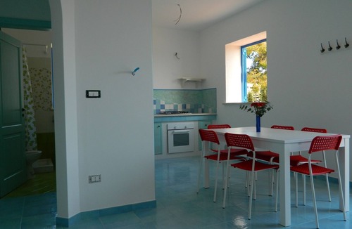 Santa Maria di Leuca House | Santa Maria Di Leuca: The Pine-Bright Fresh and comfortable apartment