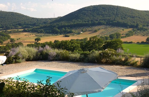 Montecchio House | Scappo in Umbria, casale Beatrice