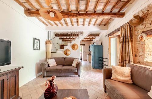 Quartiere XXIV Don Bosco Villa | Scheggino - Casale con piscina e splendida vista