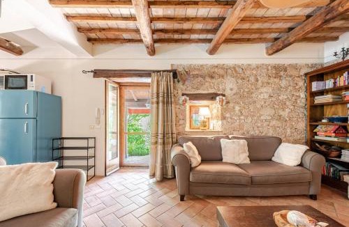 Quartiere XXIV Don Bosco Villa | Scheggino - Casale con piscina e splendida vista