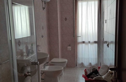 Selargius Apartment | Sea and city