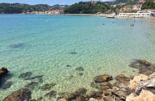 San Terenzo Apartment | Sea & Culture San Terenzo -Lerici-300 m from the beach