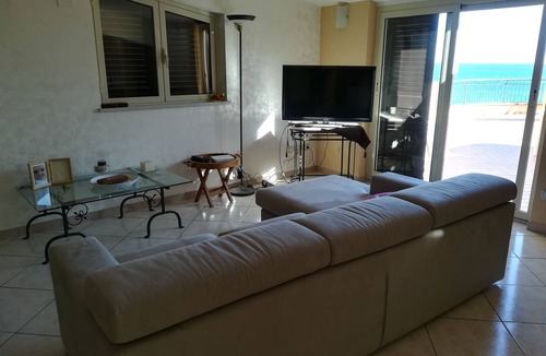 Nizza di Sicilia Apartment | Sea view apartment