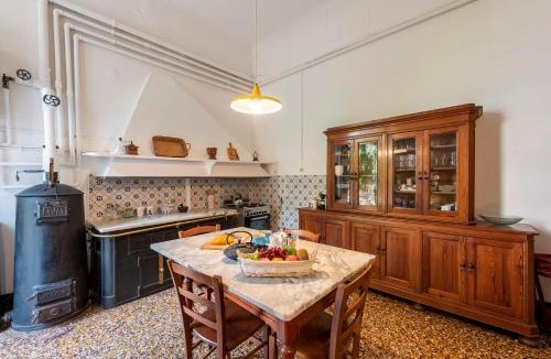 Carignano Apartment | Sea View House Next to Genova Waterfront - Happy Rentals