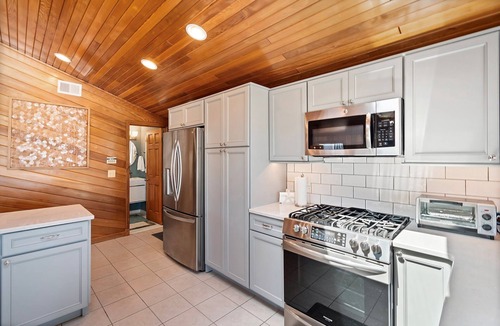 Dover Beaches North House | SEA3200 | Oceanfront 4BR 2ba in Seacrest Beach, Lavallette! Parking, Pets, Sleeps 10!