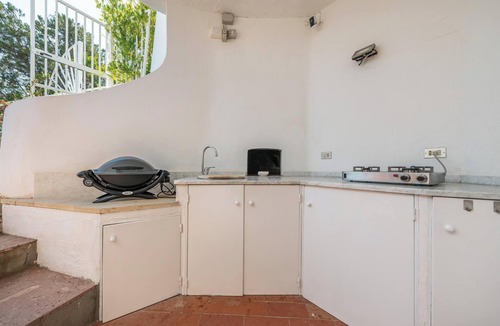 Torre delle Stelle Villa | Seafront Villa "Bianca" in Torre delle Stelle, heated pool, A/C, Wi-Fi, parking