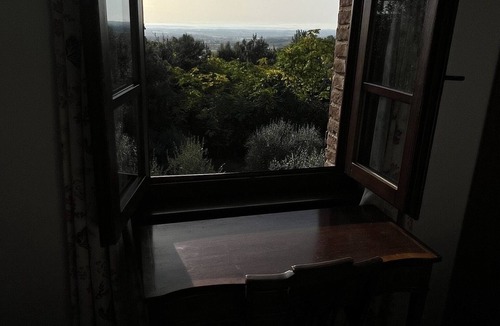 Foiano della Chiana Villa | Secluded Villa, private heated Pool, Wi-fi and TV. Secure Payment