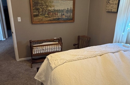 Jefferson House | Serene 3-bedroom farmhouse with AC in charming Bennington