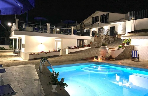 Perdifumo Condo | Serra Marina elegant apartment
