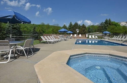 Seven Springs Condo | Seven Springs 4 BR Premium Condo, Deck with Views by RedAwning