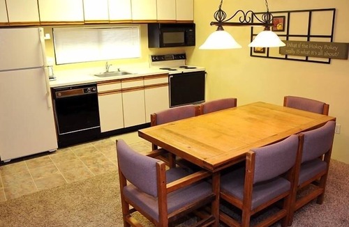 Seven Springs Condo | Seven Springs Stoneridge 3 Bedroom Standard Condo - Pet Friendly! by RedAwning