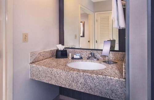 Bethlehem Hotel | Short Drive to Allentown Art Museum! 2 Pet-friendly Units!